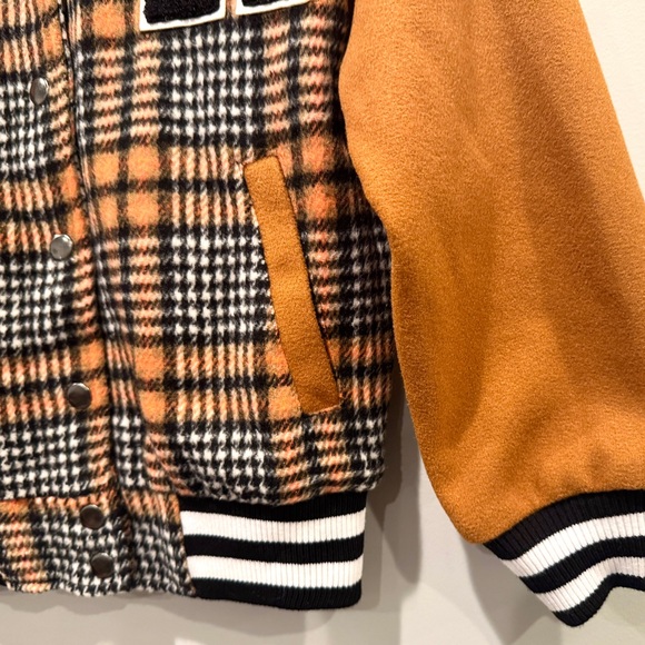 Forever 21 Kid’s Plaid Brown and Black Varsity Jacket with Embroidery NWT - Picture 6 of 7